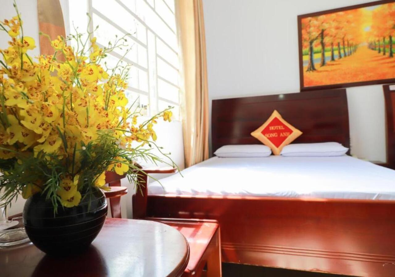 Khach San Song Anh Hotel Хошимин Екстериор снимка